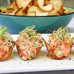 21-Tartar de Salmon com Chips de Aipim